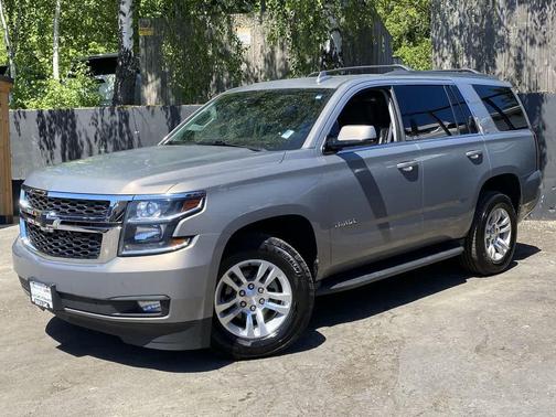 Pepperdust Metallic 2017 Chevrolet Tahoe LT