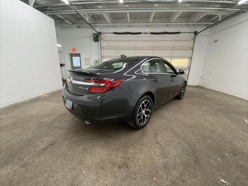 2016 Buick Regal Turbo Sport Touring