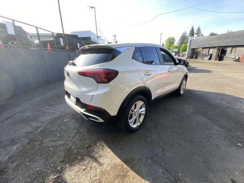 Summit White 2020 Buick Encore GX Preferred