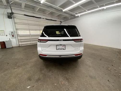 2023 Jeep Grand Cherokee Limited X