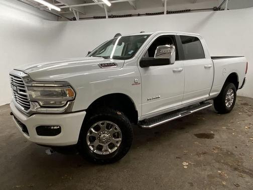 2024 RAM 2500 Laramie Crew Cab 4x4 6'4' Box