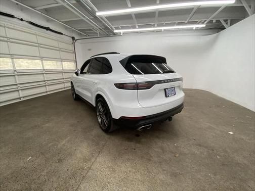 2023 Porsche Cayenne AWD