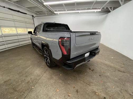 2024 GMC Sierra EV Denali Edition 1