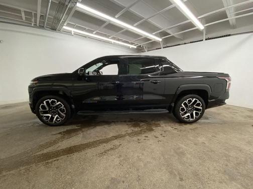 2024 Chevrolet Silverado EV First-Edition RST 4WD
