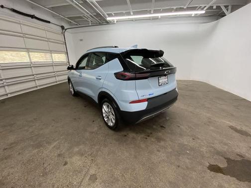 2023 Chevrolet Bolt EUV FWD LT