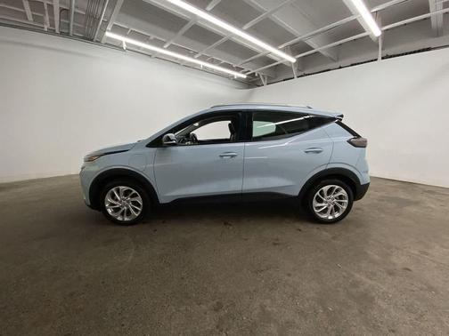2023 Chevrolet Bolt EUV FWD LT