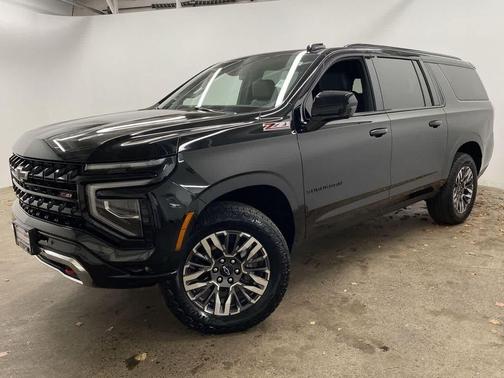 2025 Chevrolet Suburban 4WD Z71