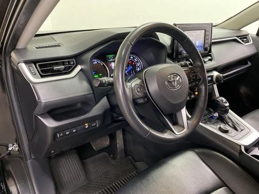 2021 Toyota RAV4 Hybrid XLE Premium
