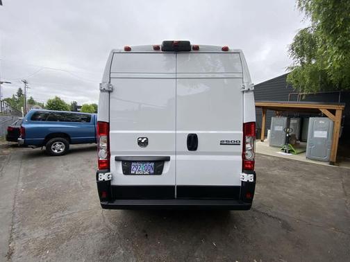 Bright White Clearcoat 2026 RAM ProMaster 2500 Tradesman