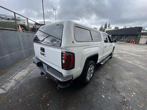 Summit White 2018 GMC Sierra 1500 SLT