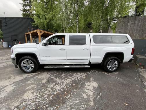 Summit White 2018 GMC Sierra 1500 SLT