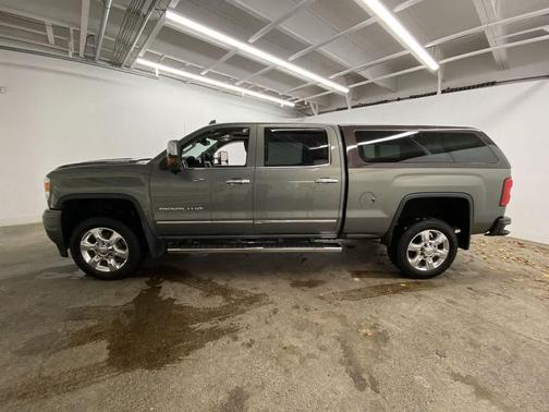 2017 GMC Sierra 2500 Denali