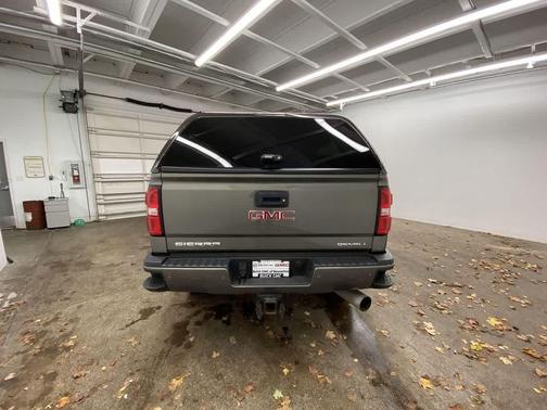 2017 GMC Sierra 2500 Denali