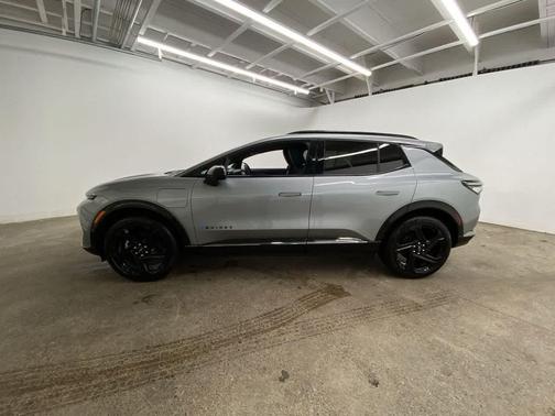 2024 Chevrolet Equinox EV RS