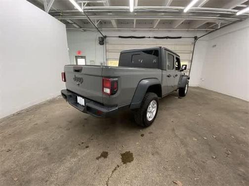 2023 Jeep Gladiator Sport S