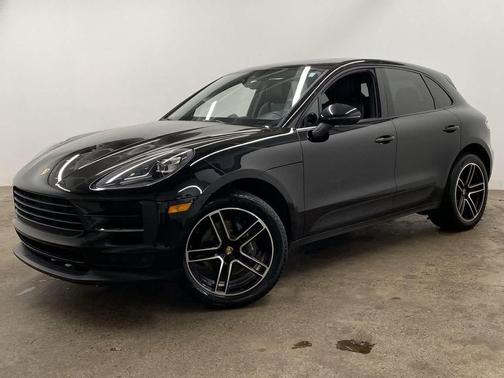 2021 Porsche Macan AWD