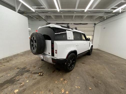 2020 Land Rover Defender 110 HSE