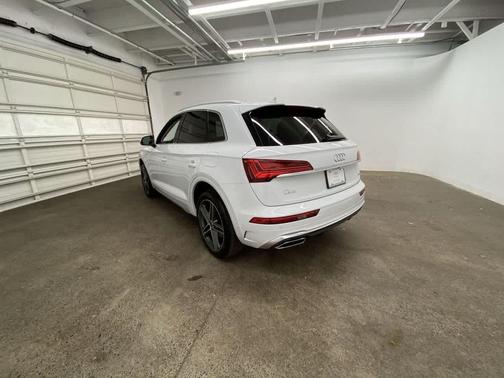 2022 Audi Q5 55 S line Prestige