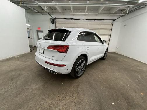 2022 Audi Q5 55 S line Prestige