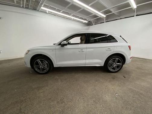 2022 Audi Q5 55 S line Prestige