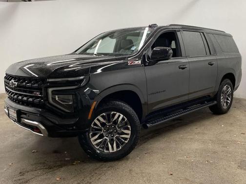 2025 Chevrolet Suburban 4WD Z71