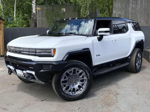Interstellar White 2025 GMC HUMMER EV SUV 3X
