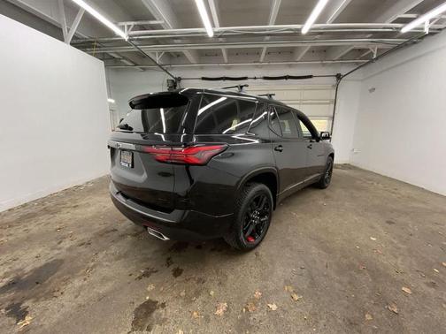 2024 Chevrolet Traverse Premier