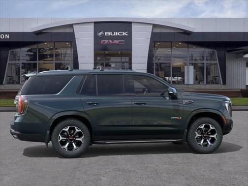 2025 GMC Yukon 4WD AT4