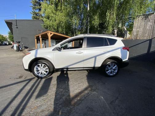 Blizzard Pearl 2014 Toyota RAV4 Limited