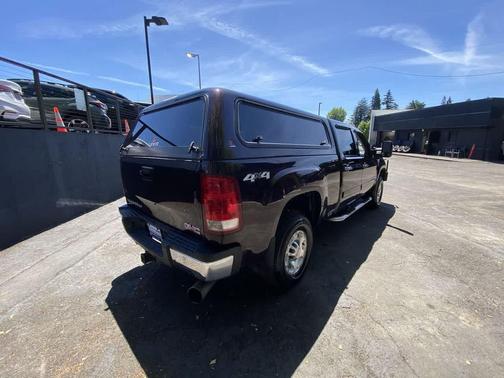 Dark Crimson Metallic 2008 GMC Sierra 2500 SLT H/D Crew Cab