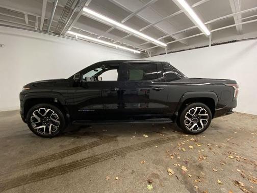 2024 Chevrolet Silverado EV First-Edition RST 4WD