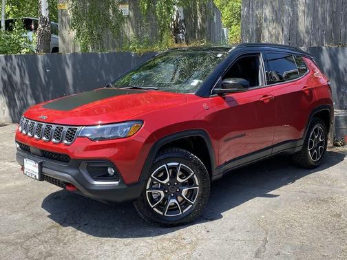Red Hot Pearlcoat 2025 Jeep Compass Trailhawk