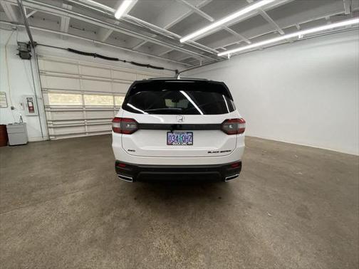 2025 Honda Pilot Black Edition