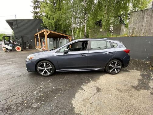 Carbide Gray Metallic 2017 Subaru Impreza 2.0i Sport