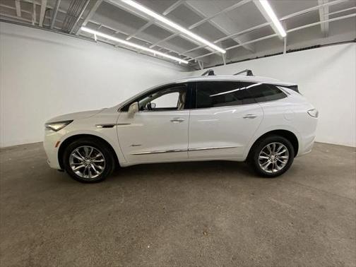 2022 Buick Enclave AWD Avenir