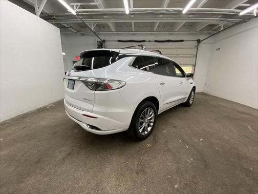 2022 Buick Enclave AWD Avenir