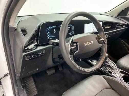 2024 Kia Niro EX