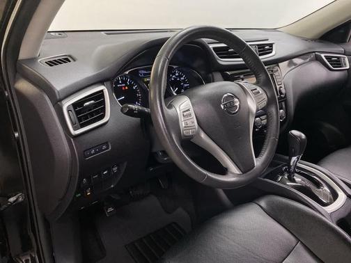 Magnetic Black 2016 Nissan Rogue SL