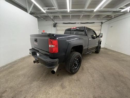 2016 GMC Sierra 2500 Denali