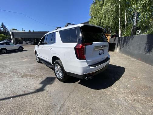Summit White 2024 GMC Yukon Denali