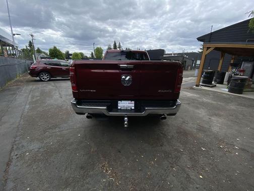 Delmonico Red Pearlcoat 2022 RAM 1500 Limited