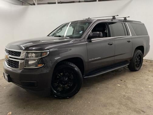 2017 Chevrolet Suburban LT