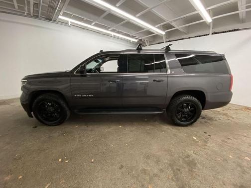 2017 Chevrolet Suburban LT