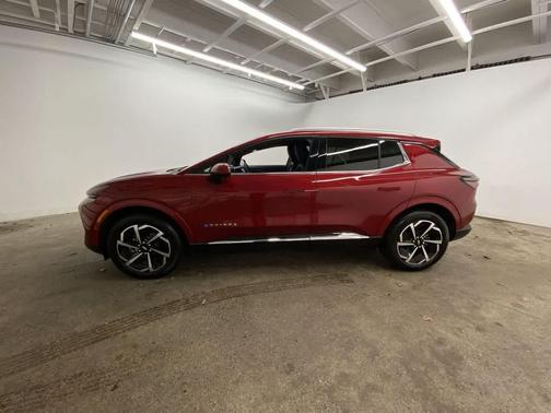 2025 Chevrolet Equinox EV LT