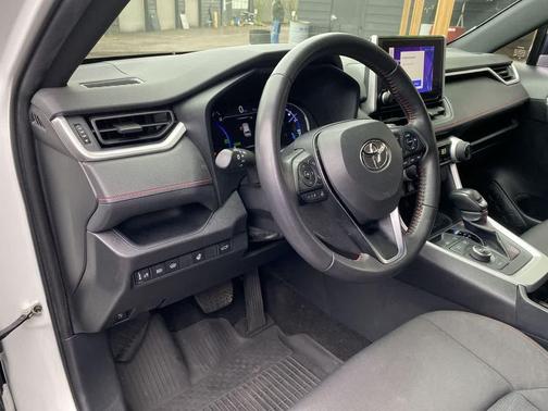 Ice Cap 2023 Toyota RAV4 Prime SE