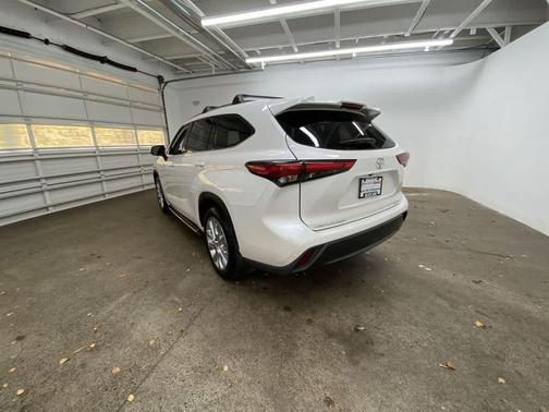 2020 Toyota Highlander Limited