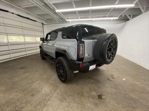 2024 GMC HUMMER EV SUV 2X