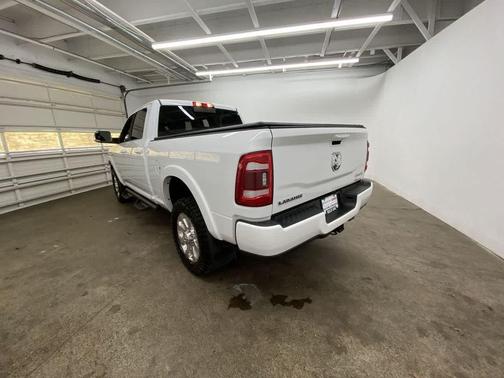 2021 RAM 2500 Laramie Crew Cab 4x4 6'4' Box