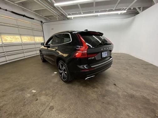 2019 Volvo XC60 T6 R-Design