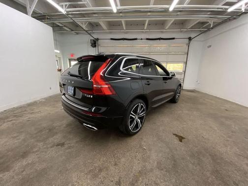 2019 Volvo XC60 T6 R-Design